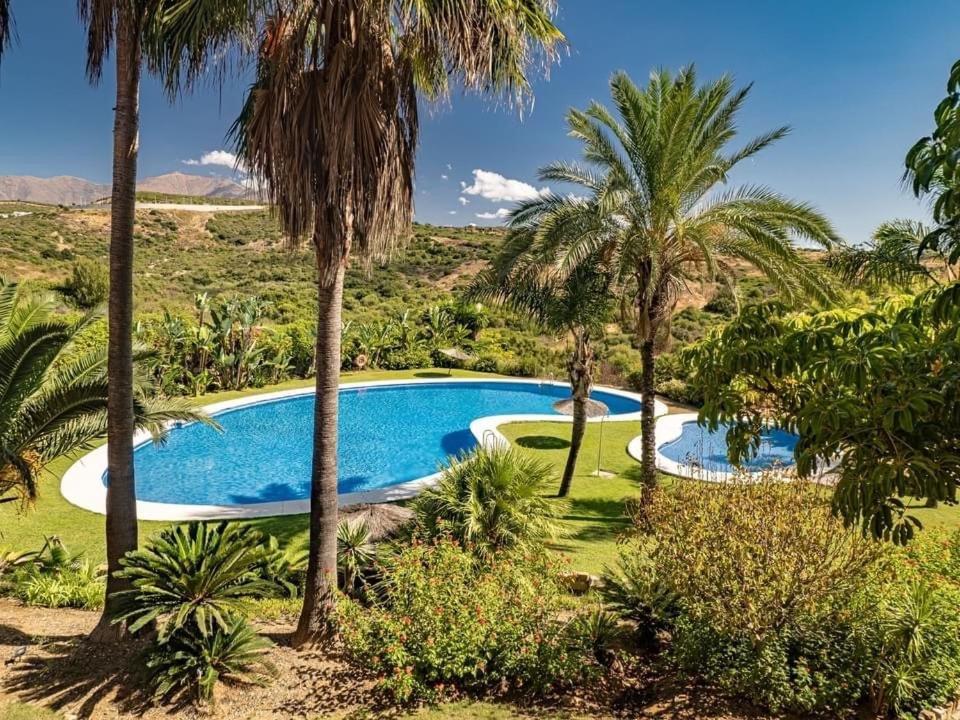 Penthouse Majestic Costa Golf Casares Appartement Buitenkant foto